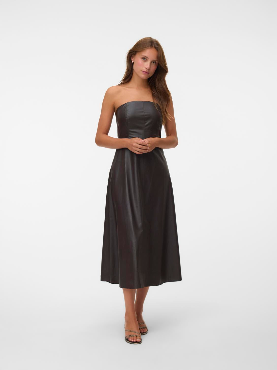 model_shot-front